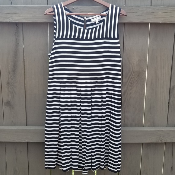 Chaus Dresses & Skirts - 🍂Chaus Black and White Stripe Midi Dress.Size XL.